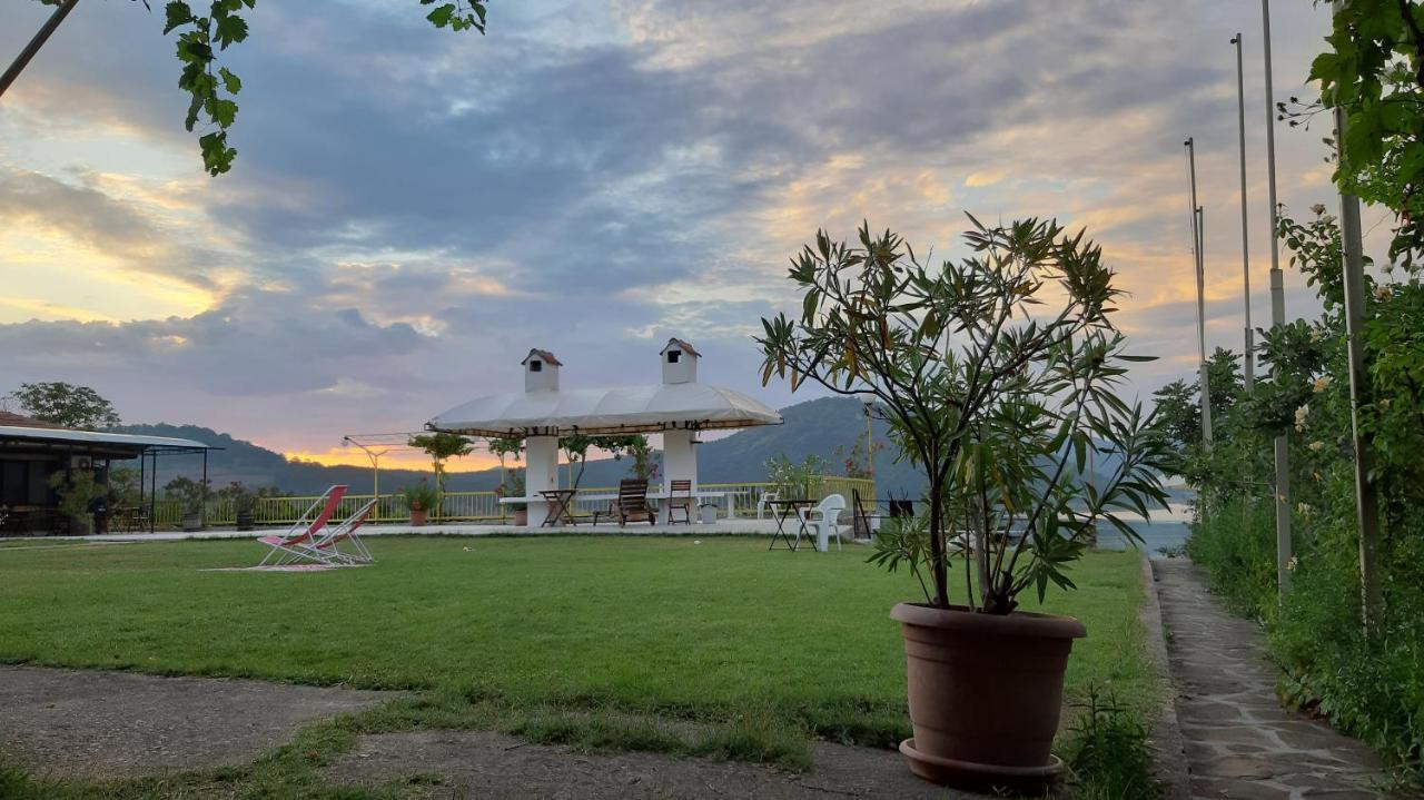 Family Hotel Belvedere Dulgopol Экстерьер фото