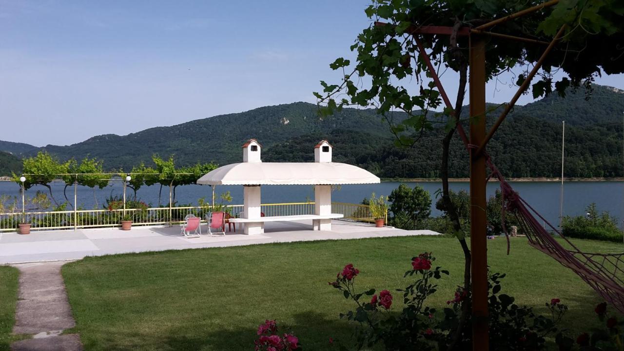 Family Hotel Belvedere Dulgopol Экстерьер фото